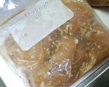 A picture of step 4 of Tender Fried Chicken Breast with Mayonnaise and Soy Sauce.