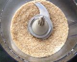 صورة لخطوة 2 من وصفة الكيكة المفتتة بالفراولة Streusel Cake 🇩🇪