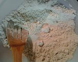 A picture of step 1 of Peruvian style veggie tamales.
