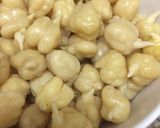 A picture of step 1 of Homemade sprouted Hummus.