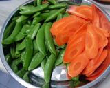 A picture of step 1 of Sugar Snap Pea With Shrimp.