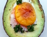 A picture of step 3 of Avocado And Egg.