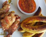 A picture of step 7 of Oven grilled plantain and drumsticks with Ally sweet pepper sauc.
