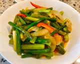 Hình bước làm 4 của món Heo Quay Kho Đậu Hũ & Măng Tây Xào