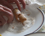 Foto del paso 5 de la receta: Tirabuzones o pestiños de azúcar