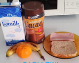 Foto del paso 3 de la receta: Desayuno caliente día 3>Leche con ColaCao>Tostada de jamón cocido>Mandarina y plátano