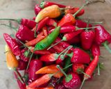 Foto del passaggio 1 della ricetta Marmellata di peperoncini