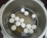 A picture of step 4 of Rasgulla.