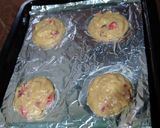 Foto langkah ke 4 dari resep White Chocolate Strawberry Cookies.