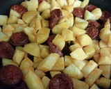 Foto del paso 8 de la receta: Patatas salteadas con chorizo ibérico y crema de verduras