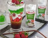 Foto langkah ke 4 dari resep 314. Es Stroberi Jelly Saus Santan.