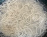 Foto langkah ke 5 dari resep Che Hun Tiaw (Bubur Sagu Gunting).