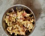 A picture of step 4 of Saprout bhel.