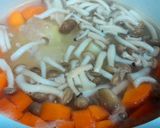 Hình bước làm 2 của món Canh súp nấm thịt xay tép khô