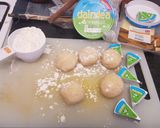 A picture of step 1 of Mini pan pizzas.
