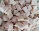 Hình bước làm 2 của món Cơm chiên chả trứng