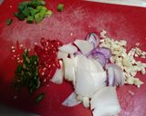Foto langkah ke 2 dari resep Orek Telur Kembang Kol.