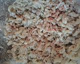A picture of step 3 of Macaroni leftover turkey salad.
