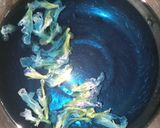 Foto langkah ke 1 dari resep Puding Lumut Bunga Telang.