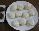 A picture of step 7 of Easy Kashiwa Mochi.