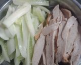 Hình bước làm 2 của món Bánh tráng cuộn bún