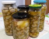 Foto del paso 1 de la receta: Refrito de habas en conserva con calamares