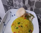 Foto langkah ke 7 dari resep Nasi Goreng Kunyit Teri Nasi.