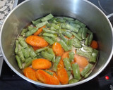 Foto del paso 1 de la receta: Merluza con verduras