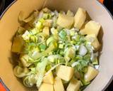Potato and leek soup - vegan