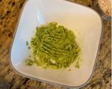 Foto del paso 1 de la receta: Waffle de palta (aguacate), avena y huevo