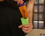 Foto del paso 5 de la receta: Paletas heladas de mango