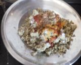 A picture of step 2 of Sprout paratha.