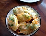 Foto langkah ke 3 dari resep Bakwan mini Bumbu Tabur.