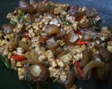 Foto langkah ke 4 dari resep Tumis Cecek & Tempe.