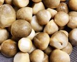 A picture of step 1 of Vegetarian Napa Cabbage Soup with Straw Mushrooms.