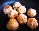 A picture of step 6 of Tender and Juicy Low-Cal Chinese Meatballs.
