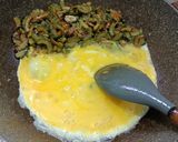 Foto langkah ke 6 dari resep Tumis Pare Telor.