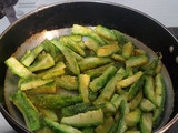 बेसनी करेला (besani karela recipe in Hindi)