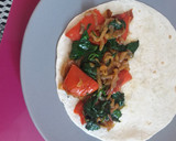 Foto del paso 4 de la receta: Quesadilla de pollo y espinacas