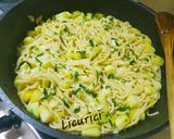 Pas rețetă Spaghetti con patate e zucchini (cartof și dovlecel) 3 fotografie
