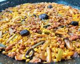 Foto del paso 9 de la receta: Arroz con pelota de cocido, ajos tiernos y setas