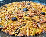 Foto del paso 9 de la receta: Arroz con pelota de cocido, ajos tiernos y setas