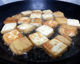 A picture of step 1 of Honey Ginger Tofu.