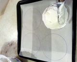 A picture of step 5 of small pavlova.