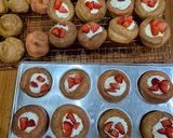 Foto langkah ke 7 dari resep Kue Sus Vla Keju Strawberry aka Kue Sus Merah Putih.