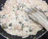 Foto del paso 6 de la receta: Tallarines con salmón, alcaparras y bechamel