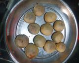 मिनी मुगडाळ कचोरी (moong dal recipe in marathi) रेसिपी स्टेप 6 फोटो