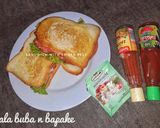 Foto langkah ke 5 dari resep Sandwich with smoke beef.