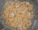Foto del paso 4 de la receta: Arroz frito 3 delicias con salsa de soja