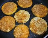 A picture of step 4 of Beguni ghoti gorom.